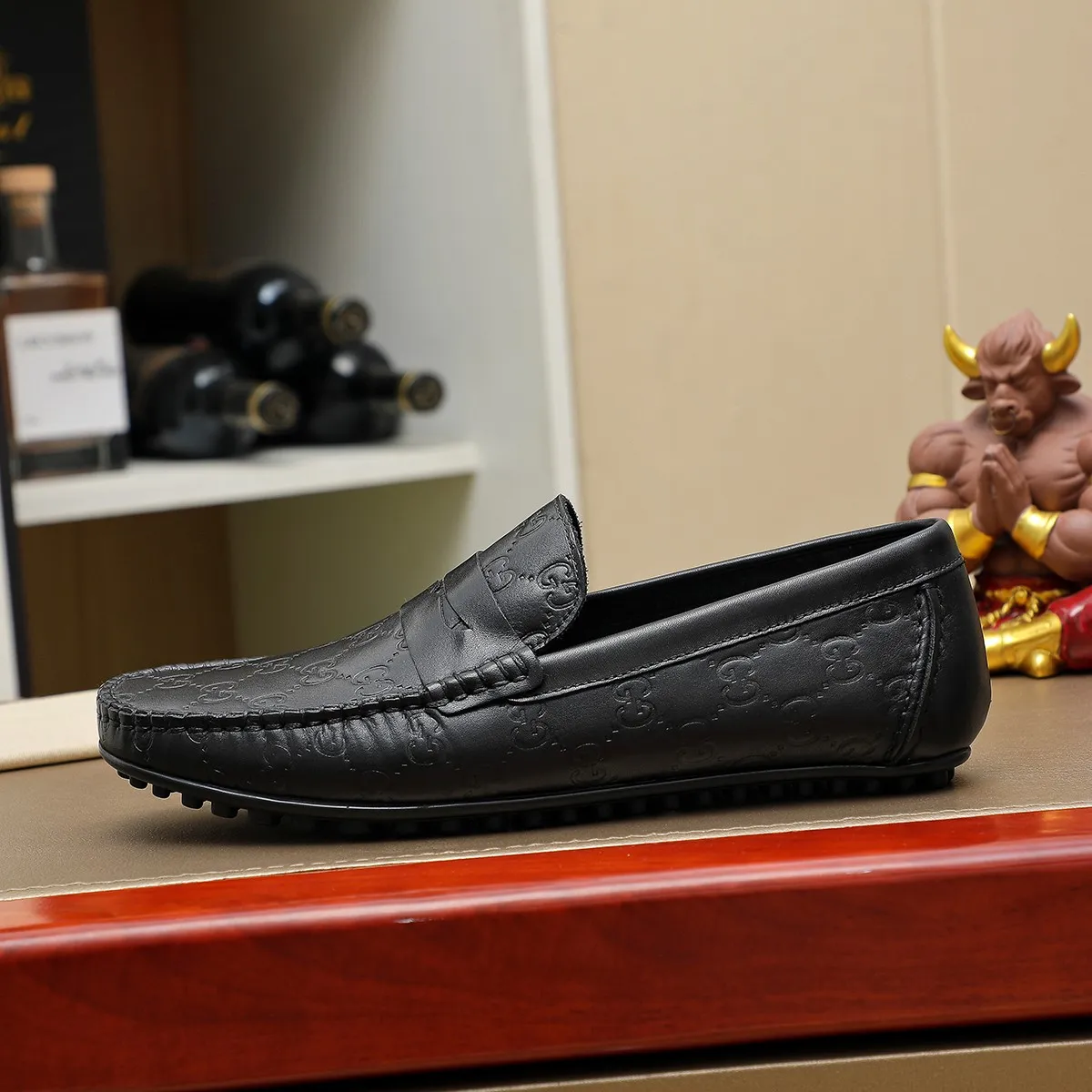 Men's shoes 💰360💰💰GUCCI Gucci official website synchronizes the latest model 🛃The upper is made of imported cowhide, 🐷leather lining, rubber outsole, 🎩🎩top handcrafted with fine stitch and thread workmanship🔍definitely satisfy those perfectionist men who pursue high luxury quality 👏 3 colors available! Code number 38-45 Large quantity in stock